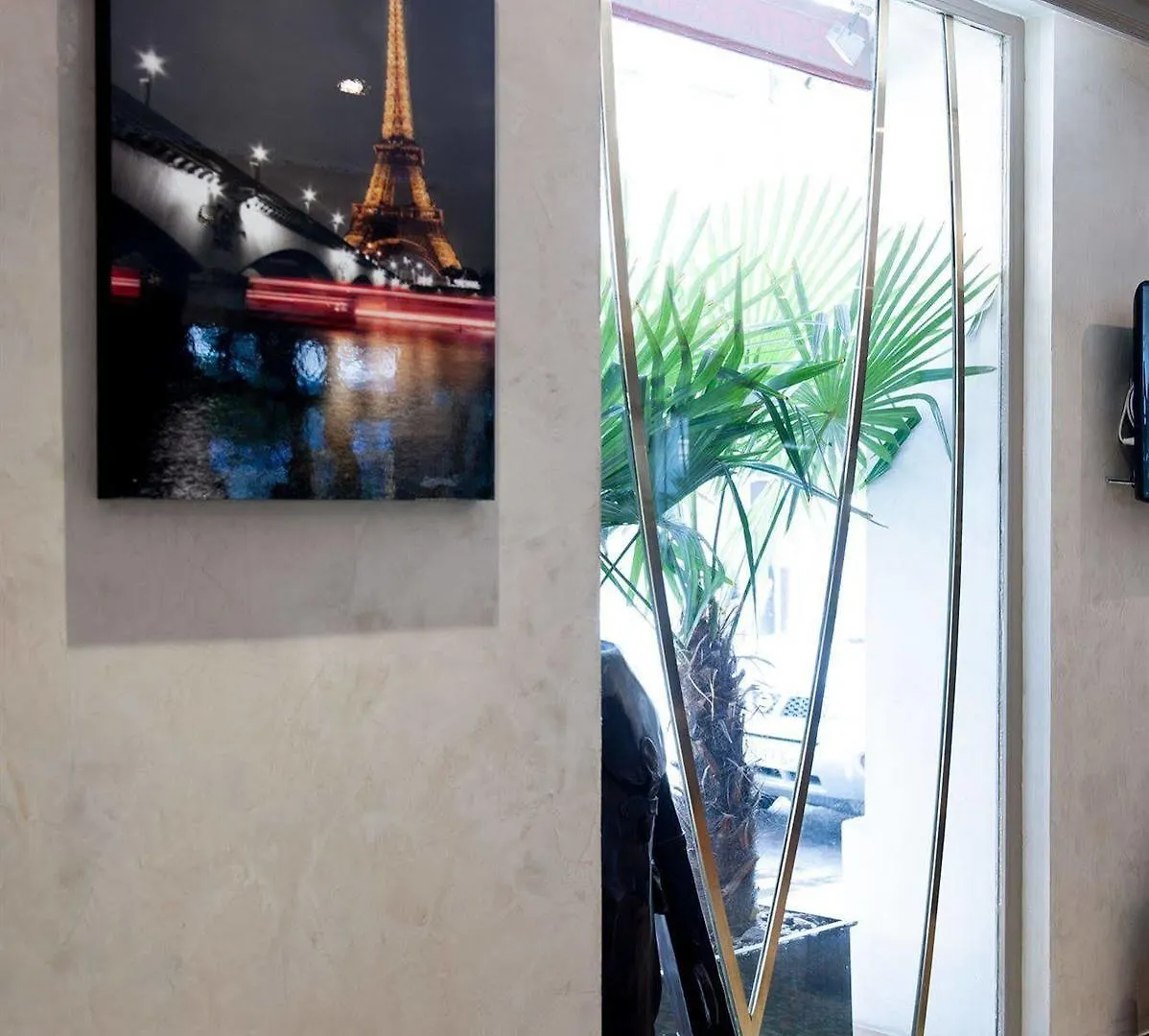 Hotel Moulin Plaza By Happyculture 3*