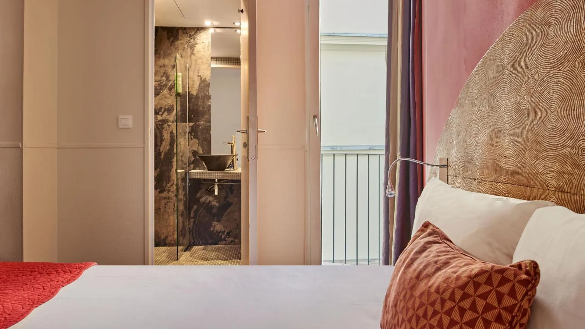 Moulin Plaza By Happyculture Hotel