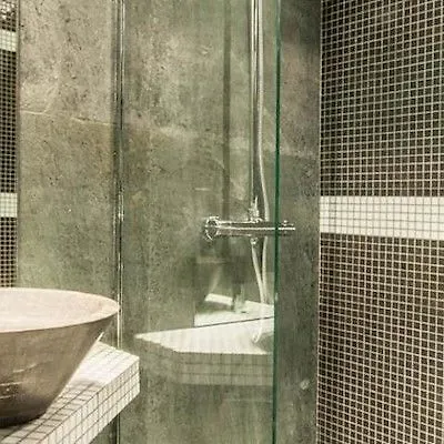 Hotel Moulin Plaza By Happyculture Paris