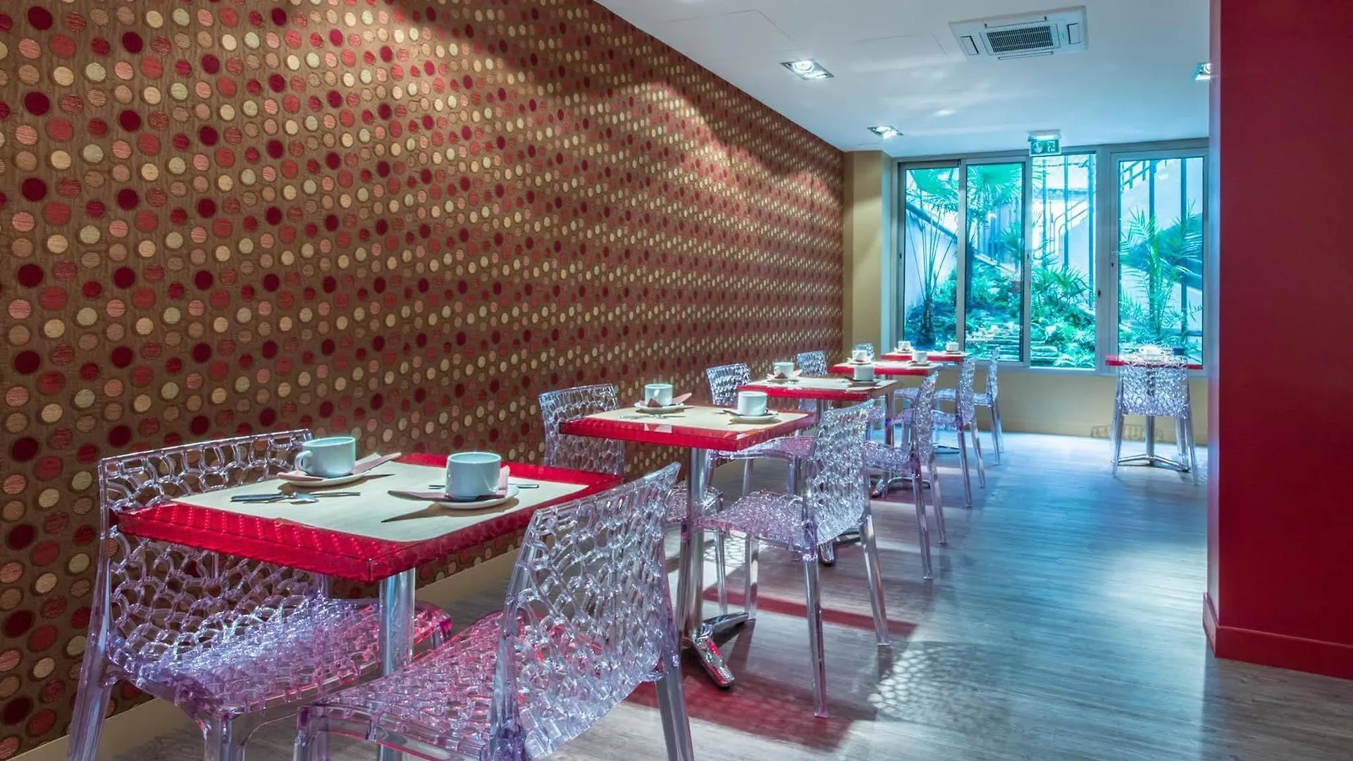 Hotel Moulin Plaza By Happyculture Paris
