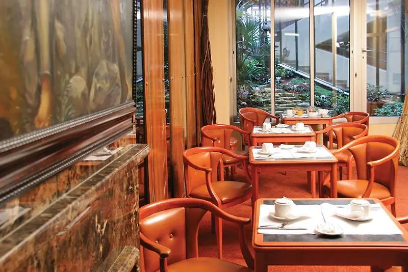 Hotel Moulin Plaza Paris